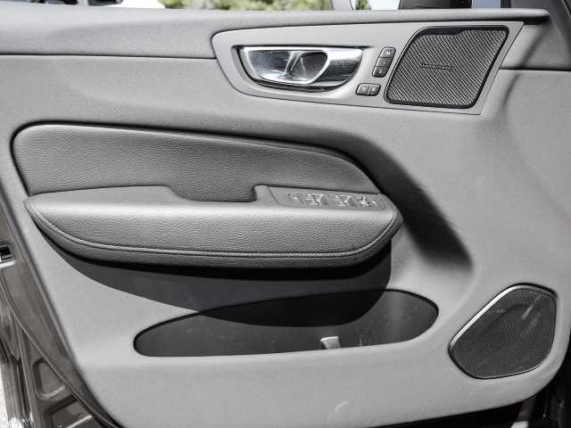 Volvo  Inscription Recharge Plug-In Hybrid AWD T8 Twin Engine EU6d Allrad AD digitales