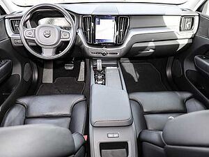 Volvo  Momentum Pro AWD B4 Diesel EU6d-T Allrad StandHZG Navi Leder digitales Cockpit S