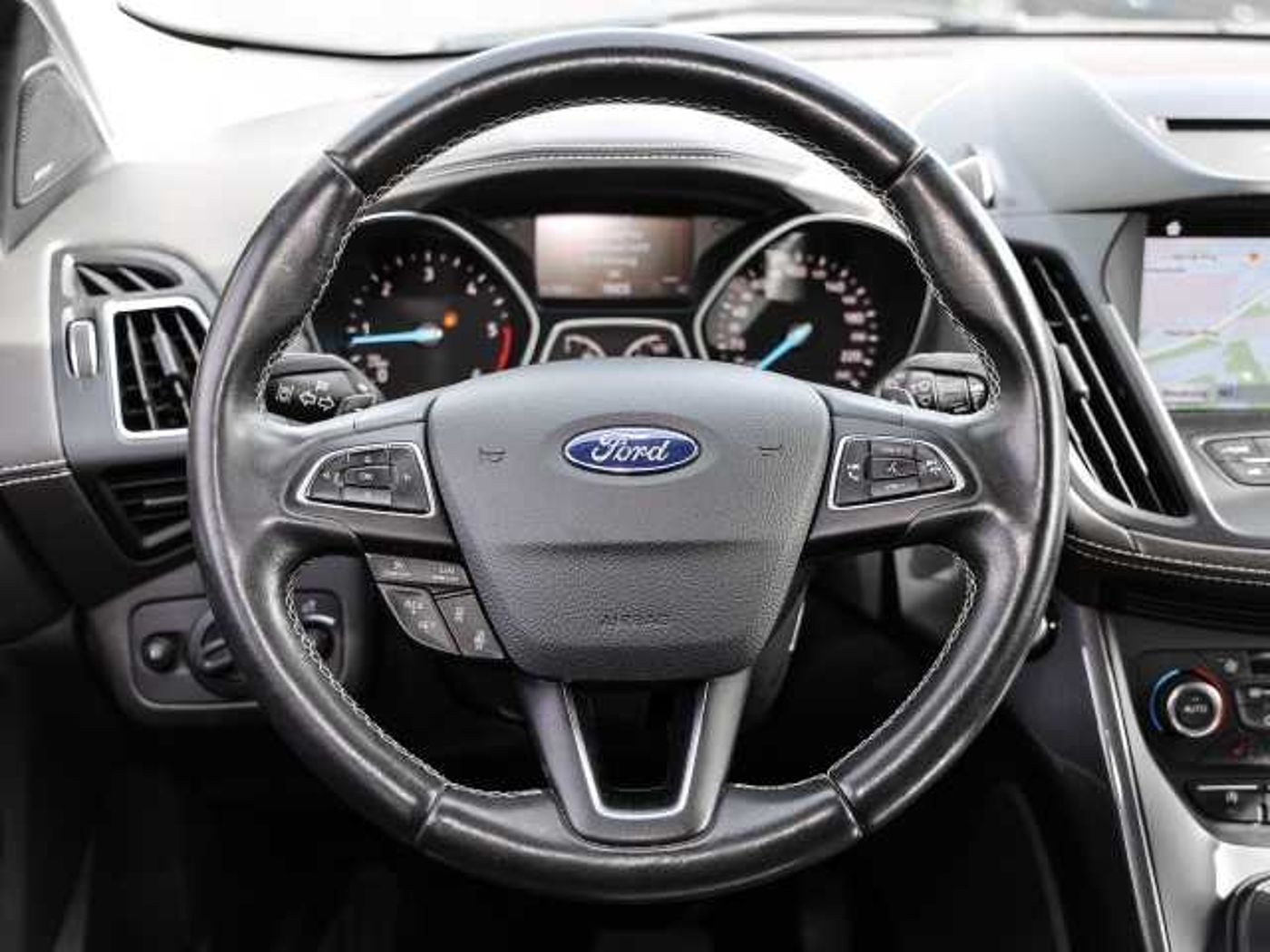 Ford  Vignale 180PS Auto Panorama ACC AHK Allrad StandHZG AHK-klappbar Navi Leder Memo