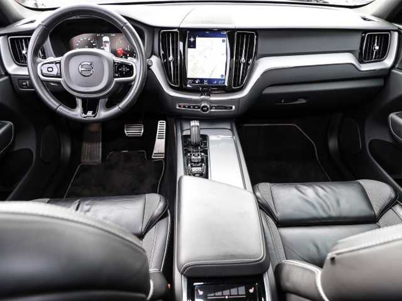 Volvo  R Design AWD B5 Diesel EU6d-T Allrad HUD StandHZG Navi digitales Cockpit Memory