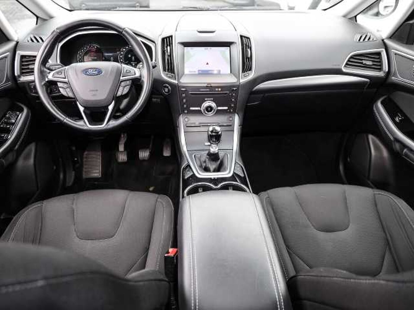 Ford  Titanium 1.5 EcoBoost 7-Sitzer Navi Soundsystem El. Heckklappe Apple CarPlay And