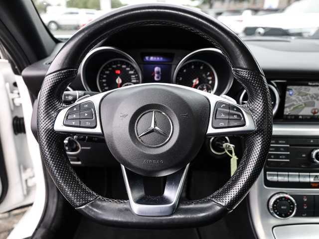 Mercedes-Benz  -Klasse Roadster Sportpaket El. Panodach Navi Leder Soundsystem HarmanKardon