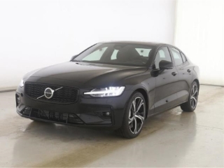 Volvo  Ultimate Dark AWD B5 Benzin EU6d HUD Leder digitales Cockpit Memory Sitze Sounds