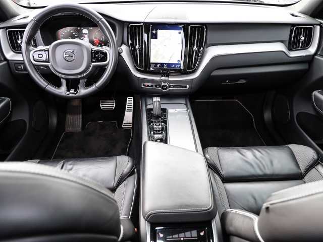 Volvo  R Design AWD B5 Diesel EU6d-T Allrad HUD StandHZG Navi digitales Cockpit Memory