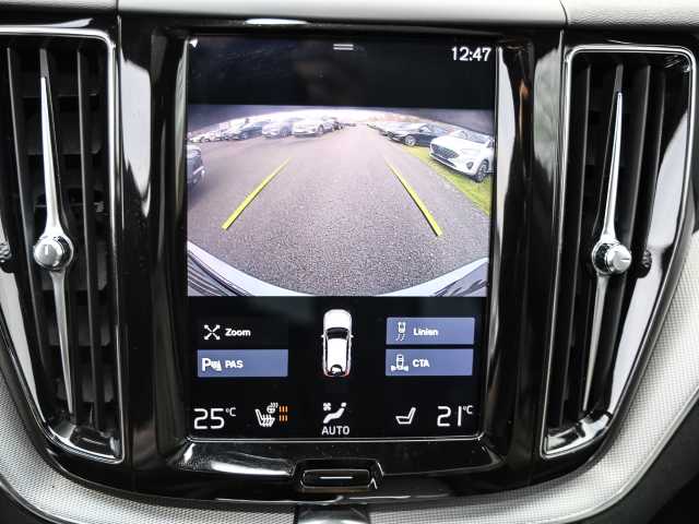 Volvo  R Design AWD B5 Diesel EU6d-T Allrad HUD StandHZG Navi digitales Cockpit Memory