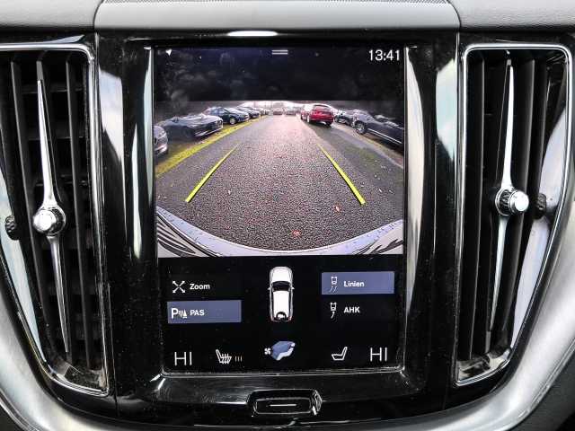 Volvo  Momentum Pro 2WD D4 EU6d-T Navi Leder digitales Cockpit Soundsystem LED Scheinwe