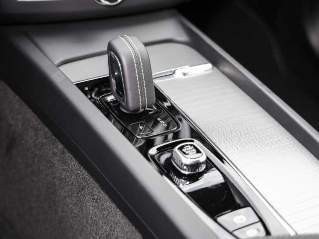 Volvo  R Design Recharge Plug-In Hybrid AWD T8 Twin Engine EU6d Allrad AD digitales Coc