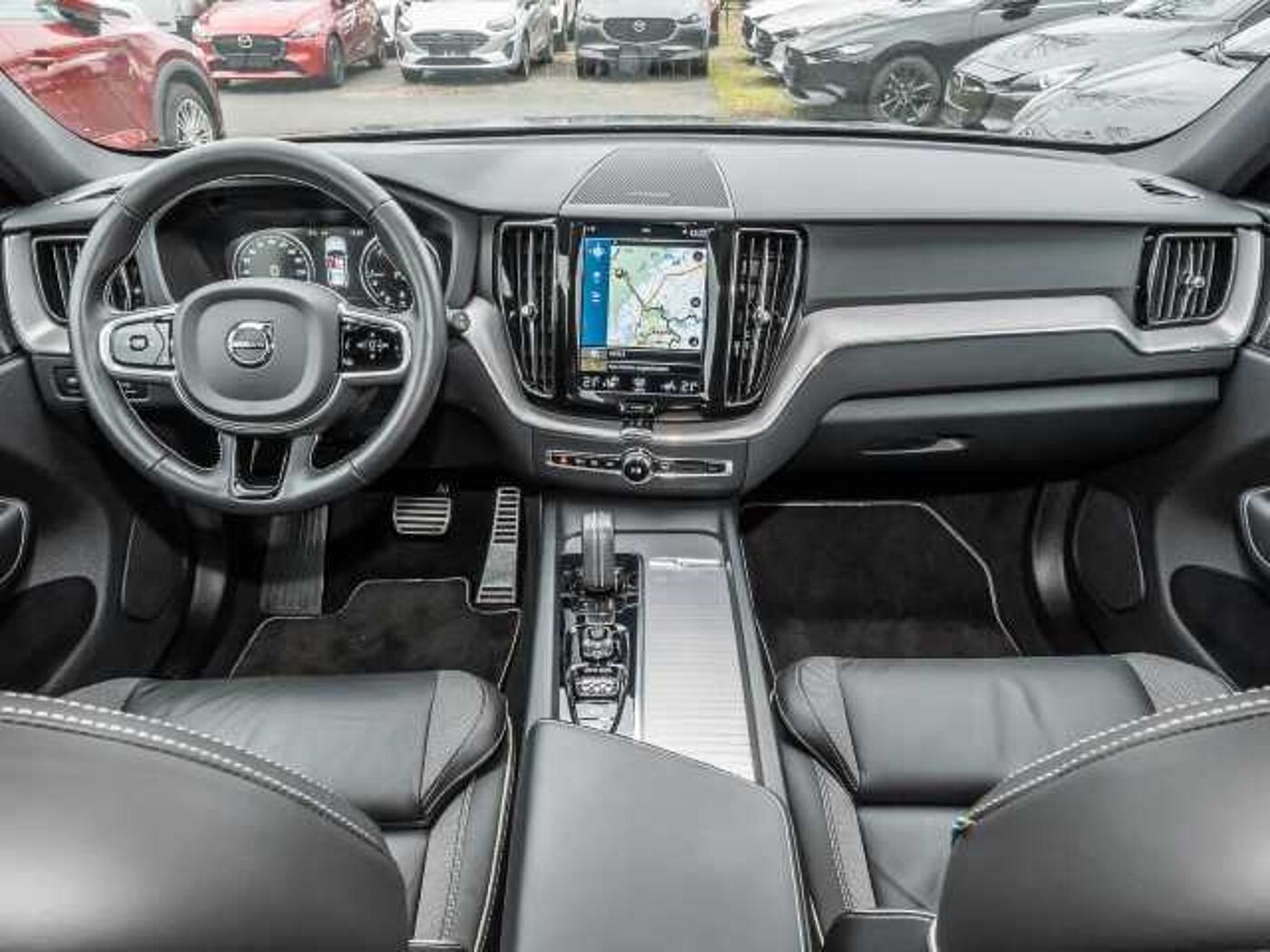 Volvo  R Design AWD B4 Diesel EU6d Allrad StandHZG Navi digitales Cockpit Memory Sitze