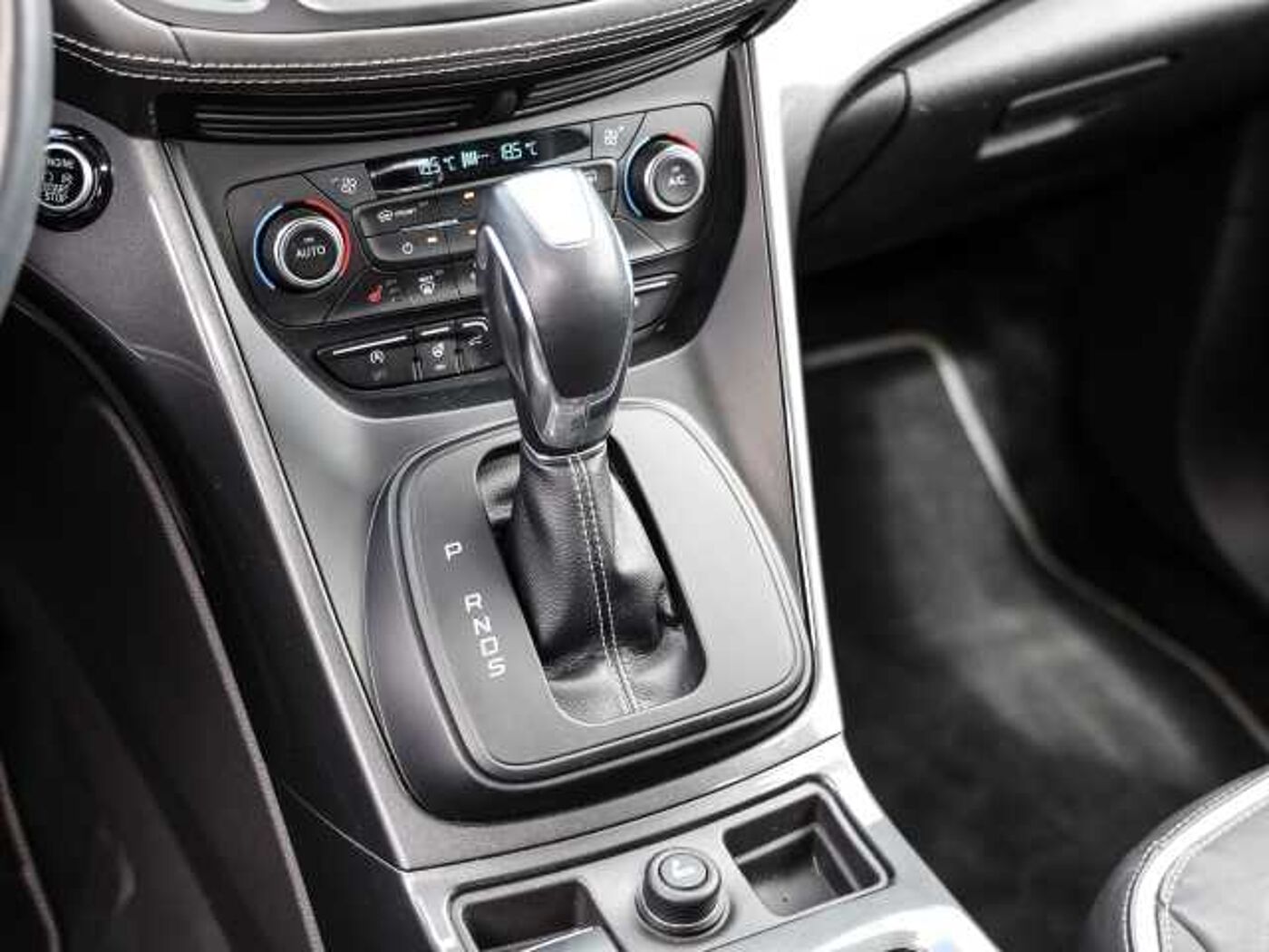 Ford  Vignale 1.5 EcoBoost Allrad Panorama Navi Leder Memory Sitze Soundsystem Bi-Xeno