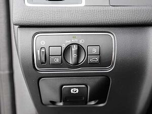 Volvo  D4 FWD Aut. Summum Xenon Navi PGD Alarm Key Dyn. Kurvenlicht e-Sitze ACC Panoram