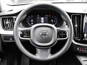 Volvo  Plus Dark 2WD B4 Diesel EU6d digitales Cockpit Memory Sitze Soundsystem HarmanKa