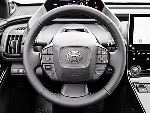 Toyota  AWD Navi Leder Memory Sitze Soundsystem JBL 360 Kamera Klimasitze LED Scheinwerf